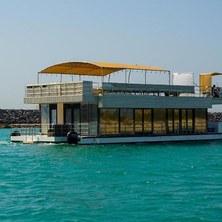 فندق Abu Dhabi Cornish Marina المظهر الخارجي الصورة